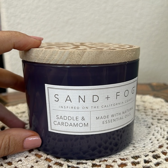 Saddle & Cardamon Scented Candle - Picture 12 of 12